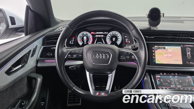 Audi Q8 2021 — photo 12
