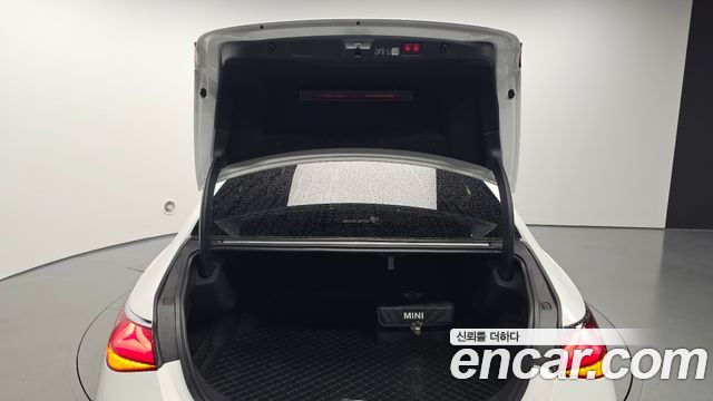 Mercedes-Benz E-Class 2024 — photo 26