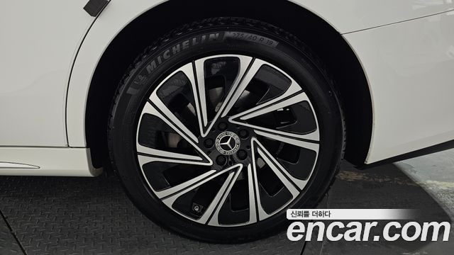 Mercedes-Benz E-Class 2024 — photo 7