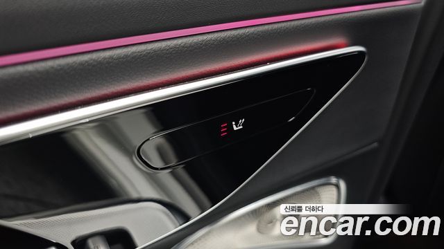 Mercedes-Benz E-Class 2024 — photo 36