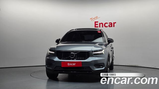 Volvo XC40 2019 — photo 3