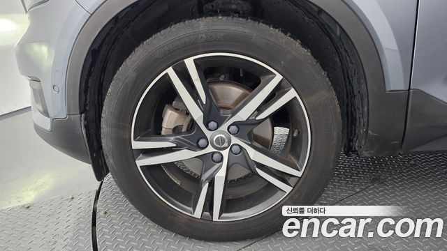 Volvo XC40 2019 — photo 5