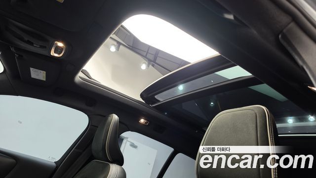 Volvo XC40 2019 — photo 18