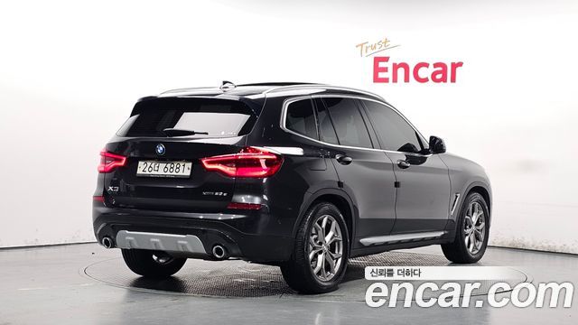 BMW X3 2019 — photo 2