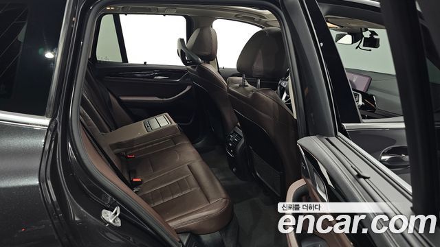 BMW X3 2019 — photo 17