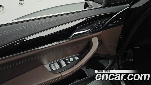BMW X3 2019 — photo 35