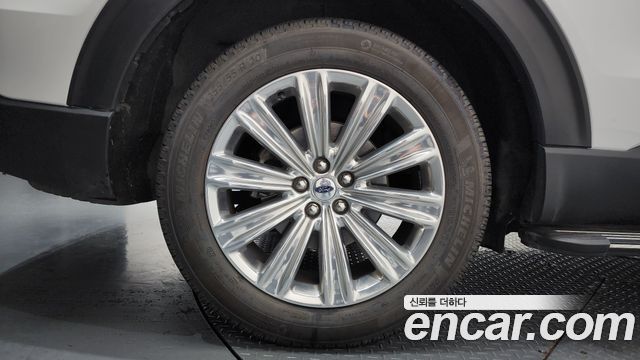 Ford Explorer 2022 — photo 5