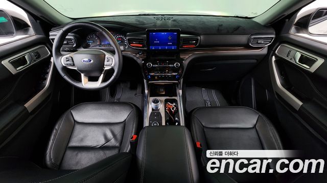 Ford Explorer 2022 — photo 7