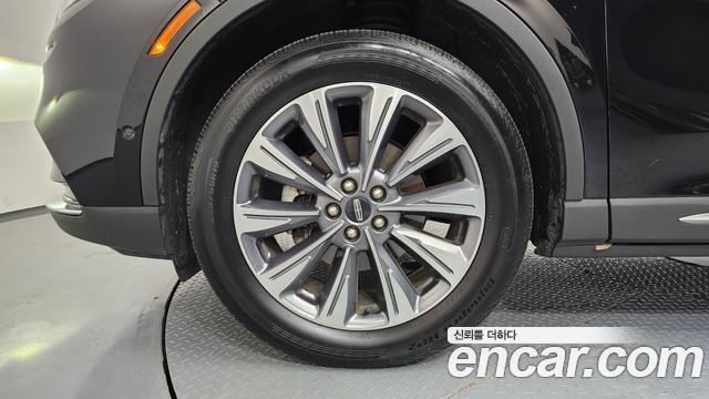 Lincoln Corsair 2021 — photo 5