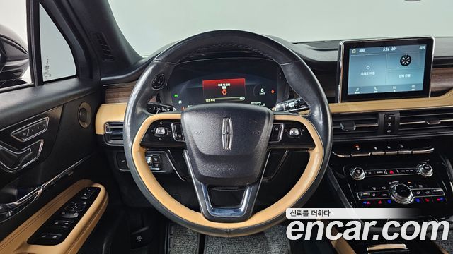 Lincoln Corsair 2021 — photo 18