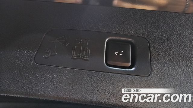 Lincoln Corsair 2021 — photo 22