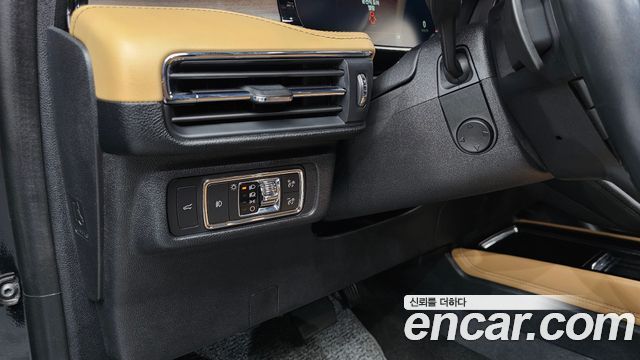 Lincoln Corsair 2021 — photo 26