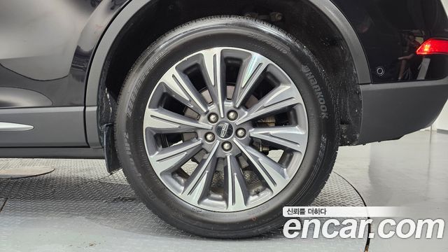 Lincoln Corsair 2021 — photo 7