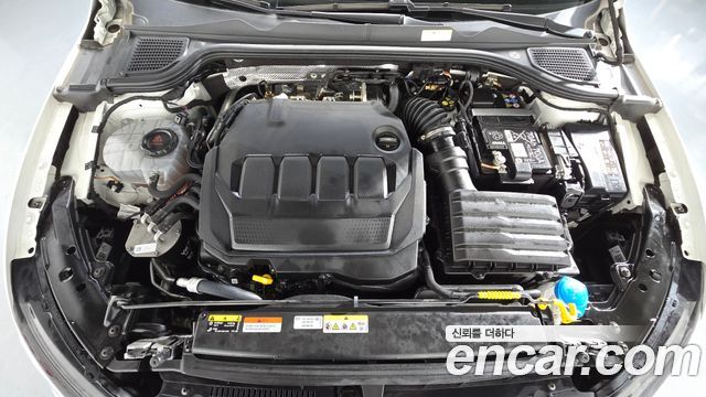 Volkswagen Golf 2024 — photo 6