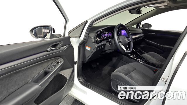 Volkswagen Golf 2024 — photo 13
