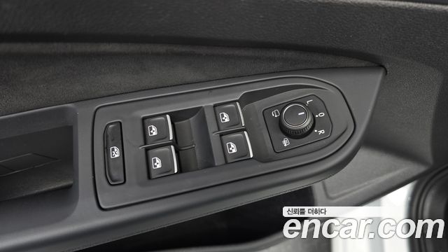 Volkswagen Golf 2024 — photo 26