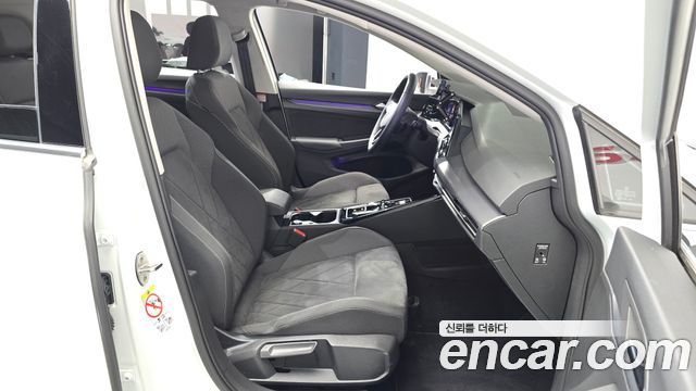 Volkswagen Golf 2024 — photo 16