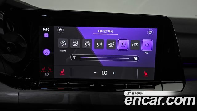 Volkswagen Golf 2024 — photo 29