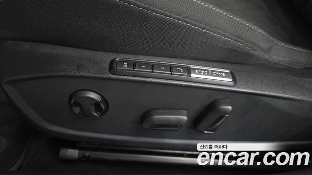 Volkswagen Golf 2024 — photo 31