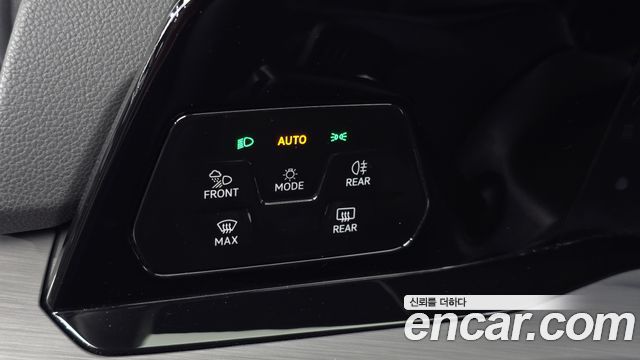 Volkswagen Golf 2024 — photo 32