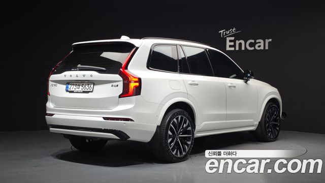 Volvo XC90 2026 — photo 2