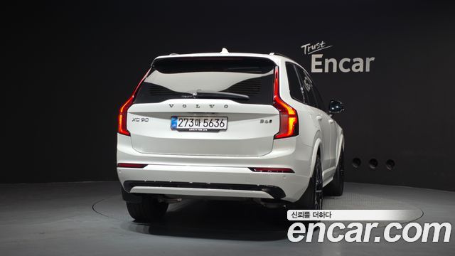 Volvo XC90 2026 — photo 4