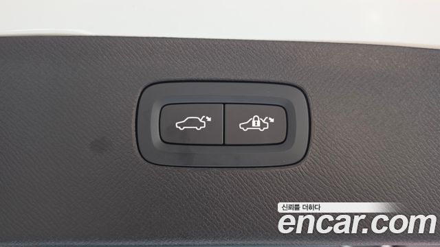 Volvo XC90 2026 — photo 22