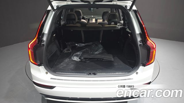 Volvo XC90 2026 — photo 23