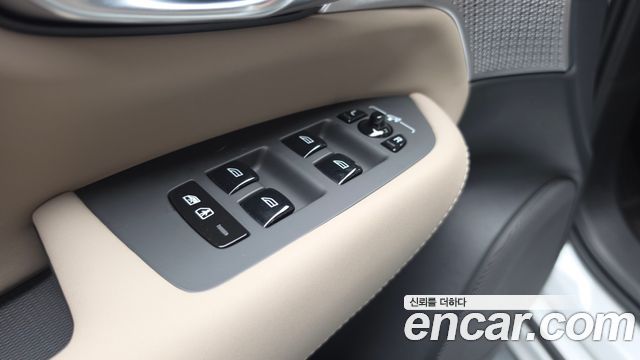 Volvo XC90 2026 — photo 27