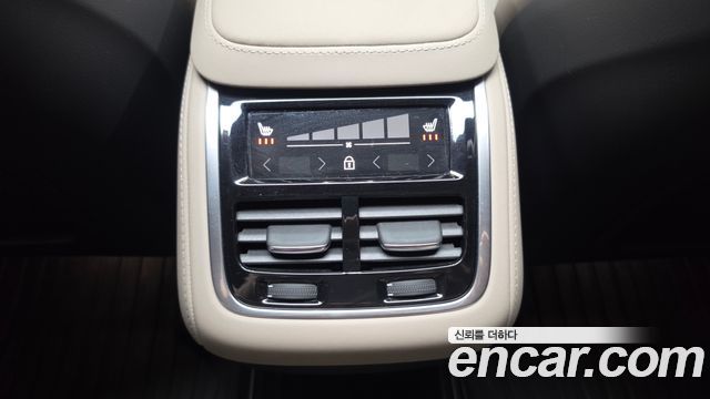 Volvo XC90 2026 — photo 31