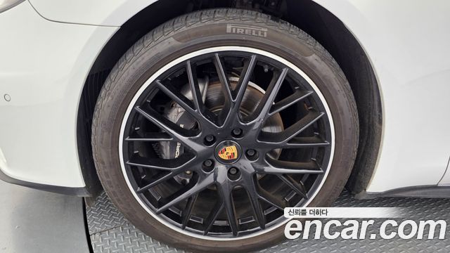 Porsche Panamera 2021 — photo 5