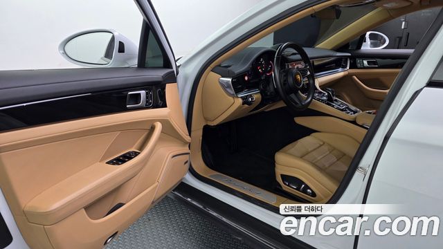 Porsche Panamera 2021 — photo 10