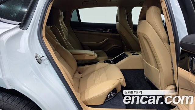 Porsche Panamera 2021 — photo 12