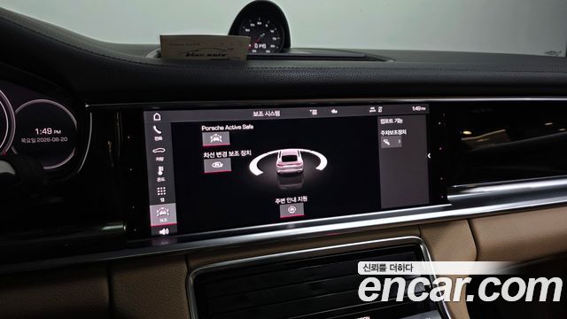 Porsche Panamera 2021 — photo 16