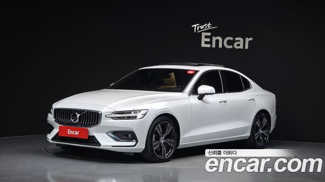 Volvo S60 2021 — photo 1