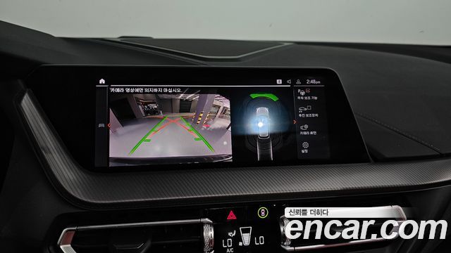 BMW 1-Series 2022 — photo 20