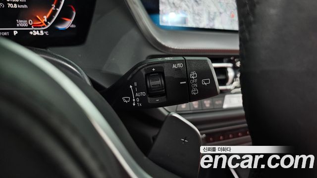 BMW 1-Series 2022 — photo 23