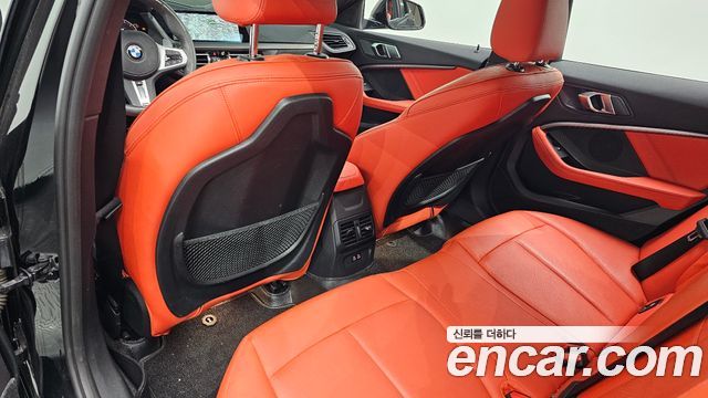 BMW 1-Series 2022 — photo 28