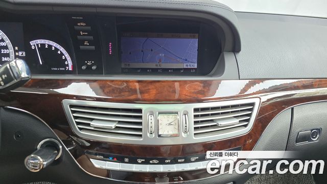 Mercedes-Benz S-Class 2010 — photo 13