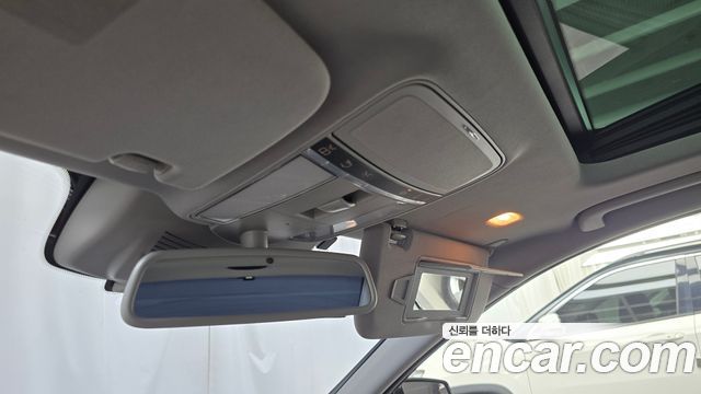 Mercedes-Benz S-Class 2010 — photo 18