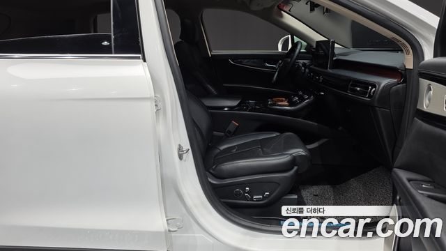 Lincoln Nautilus 2022 — photo 16