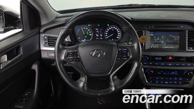Hyundai Sonata 2015 — photo 19
