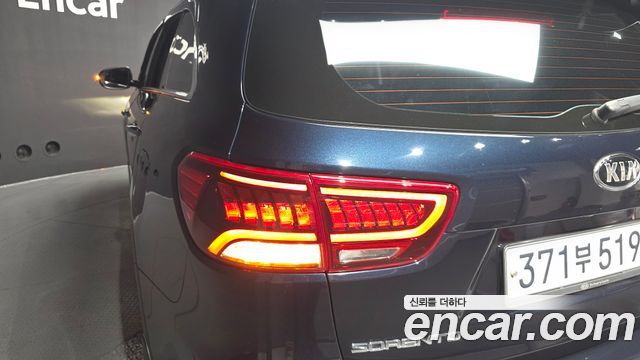 Kia Sorento 2019 — photo 9