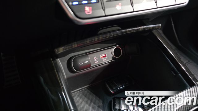 Kia Sorento 2019 — photo 16