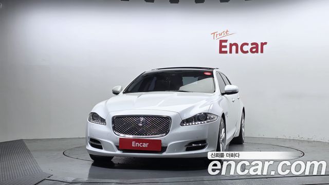Jaguar XJ 2013 — photo 3