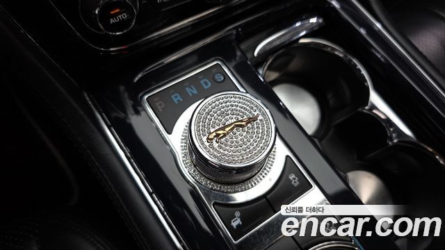 Jaguar XJ 2013 — photo 9
