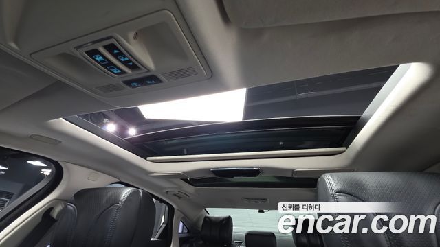 Jaguar XJ 2013 — photo 18