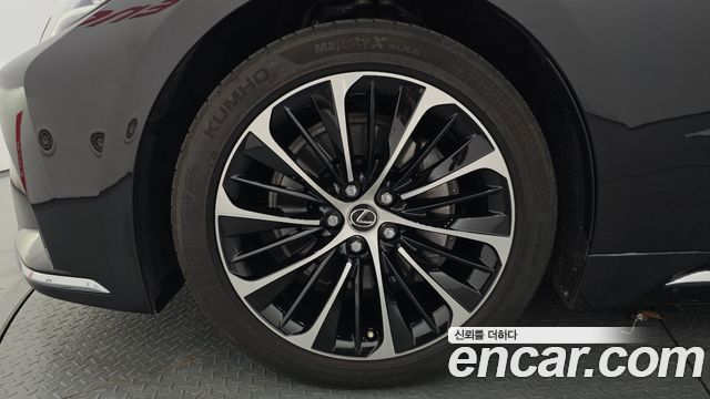 Lexus LS 2021 — photo 5