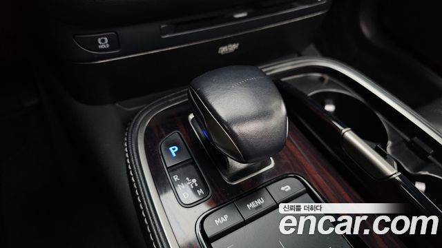 Lexus LS 2021 — photo 9