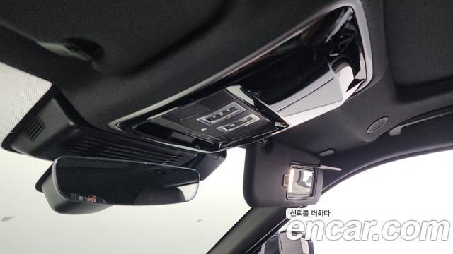 Land Rover Range Rover Velar 2025 — photo 27